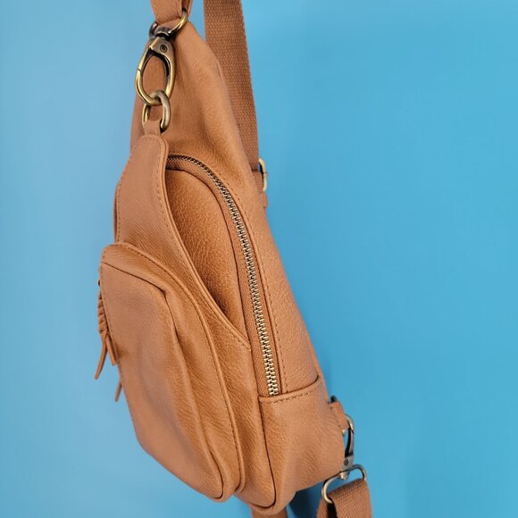 🧡 ANTİK KRAFT Vegan Leather Sling Backpack – Boho-Chic Mini Pack (Excellent) - Picture 4 of 15